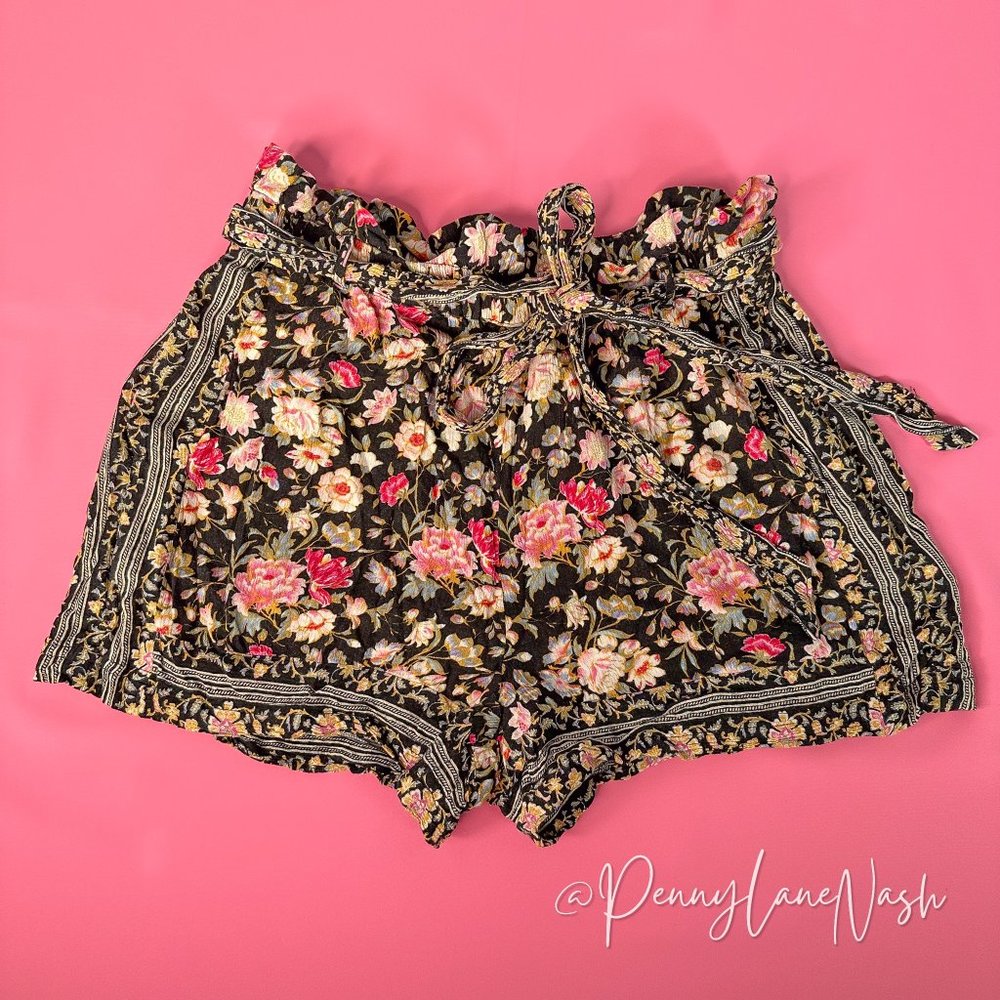 American Eagle Floral Tie Waist Paperbag Shorts - Picture 7 of 12